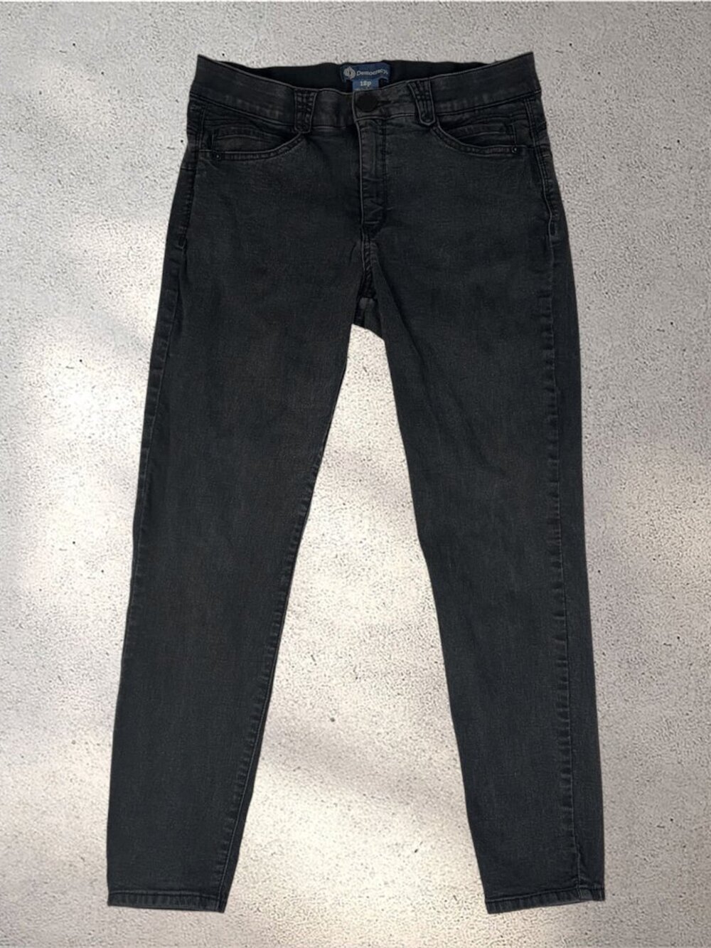 Democracy “Ab"solution Jeans Women’s 12 Petite Black Skinny Slimming Casual Chic